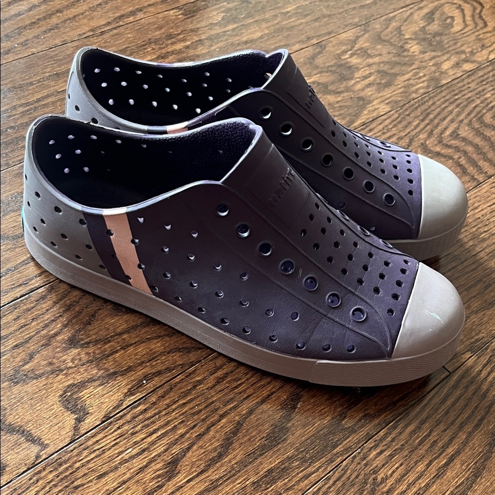 Native | Purple Slip-On Shoes with Pink Stripe